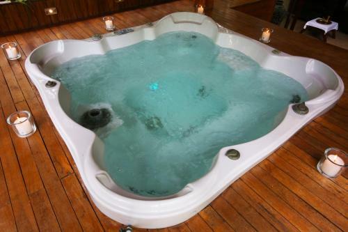 Hotel Randholee Luxury Resort