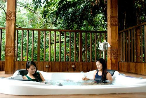 Hotel Randholee Luxury Resort