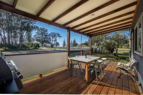 Tallowood Beachfront Cottage
