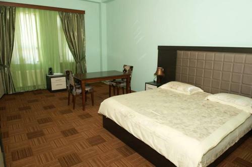 Hostal Deniz Guest House
