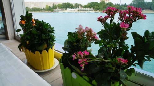 River Side Hotel