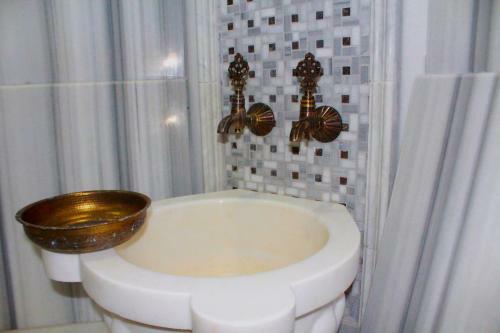 Sumgay?t Plaza Hotel