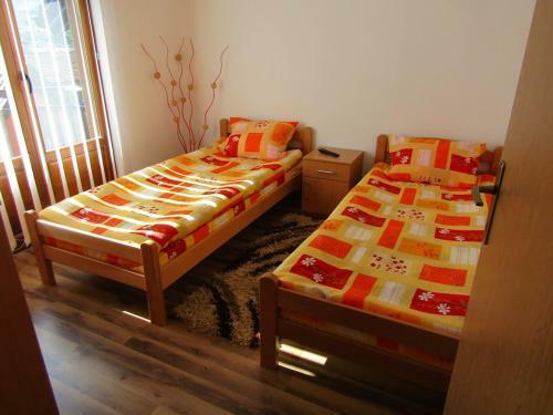 Hostal Apartment And Rooms Konak