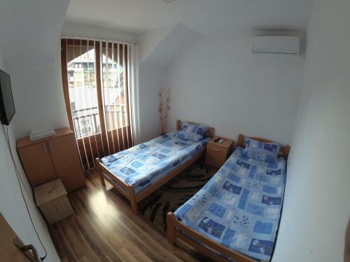 Hostal Apartment And Rooms Konak