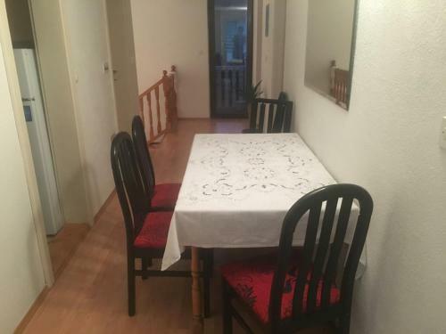 Bed & Breakfast Adela Visoko Rooms