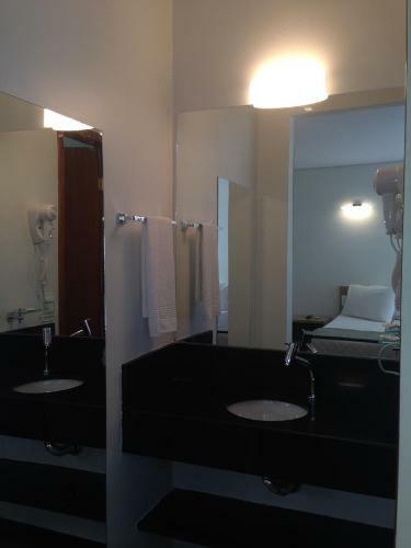 Hotel Cotoches Abre Campo