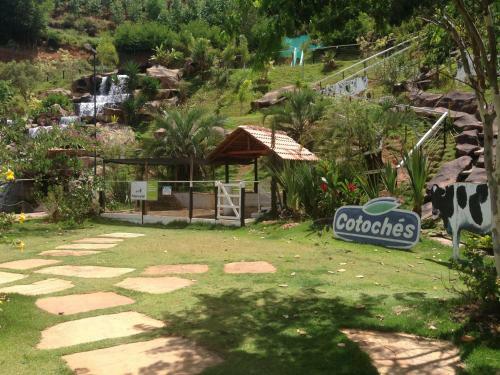 Hotel Cotoches Abre Campo