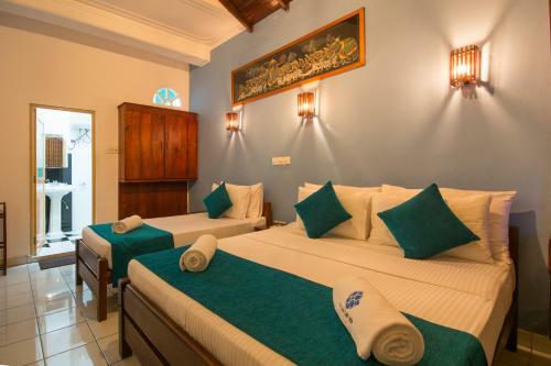 Bed & Breakfast Nathashiya Holiday Inn