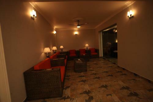 Hotel Travellers Nest