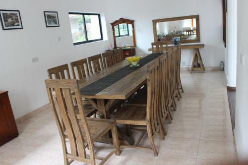 Hillcrest Villa