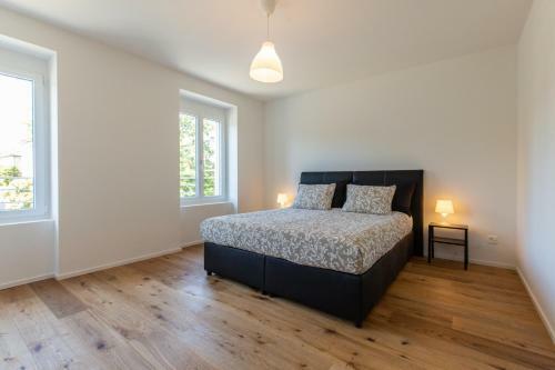 Good Night Apartments