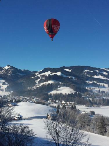 Apartamento Au Soleil De Gruy�res Chez Chantal