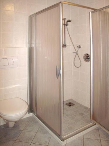 Haush�lfte Monz 205s
