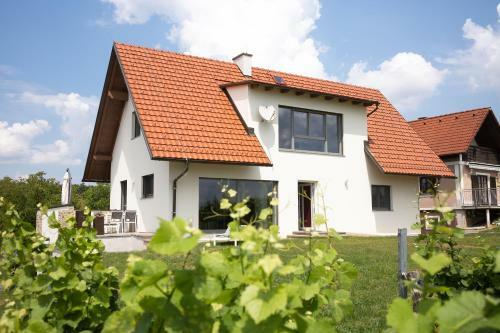 Weinbau Winzerzimmer Veronika Und Alfred Kl�ckl