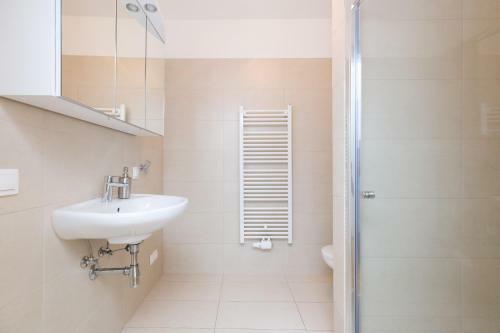Sas-niccy Apartments