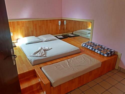 Hotel Comodoro De Quara�