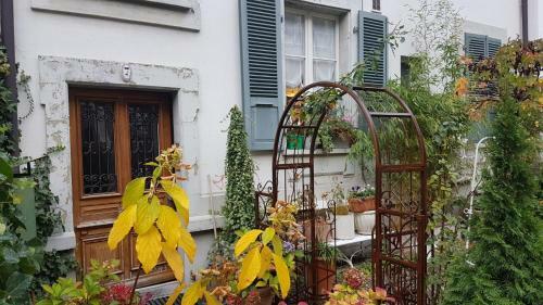 Bed & Breakfast Cozy Home