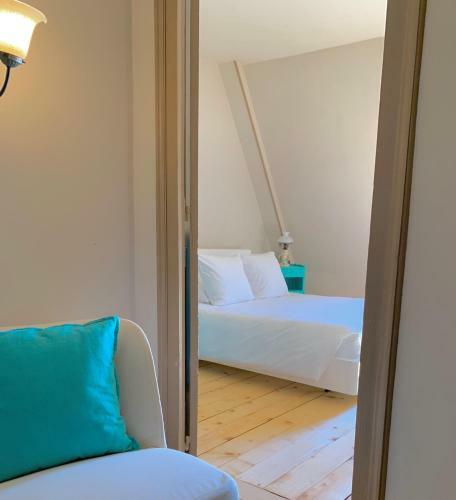 Swiss Riviera Guesthouse Apartments