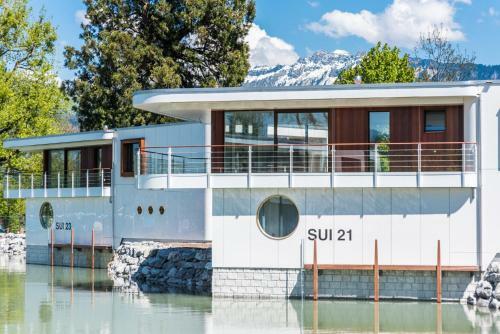 Delta Priv� Luxury Apartements