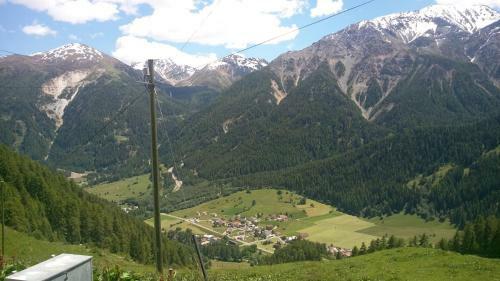 Berghaus Am Sonnenhang Valpaschun
