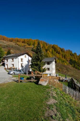 Berghaus Am Sonnenhang Valpaschun