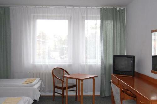 Hostel August�w