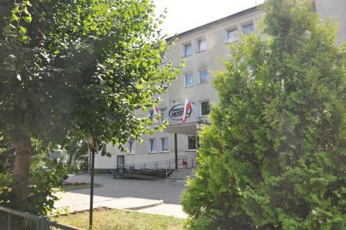 Hostel August�w