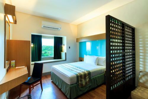 Hotel Microtel By Wyndham South Forbes