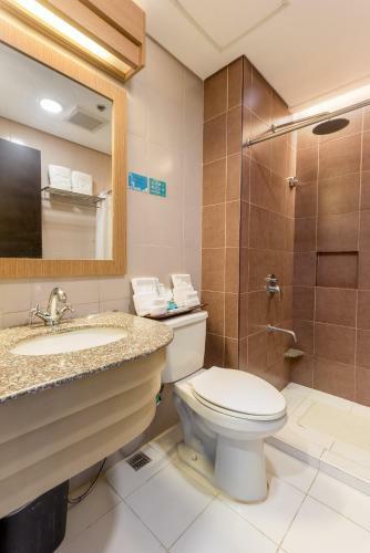 Hotel Microtel By Wyndham South Forbes