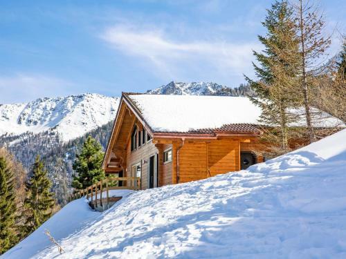 Stunning Mountain View Chalet In La Tzoumaz