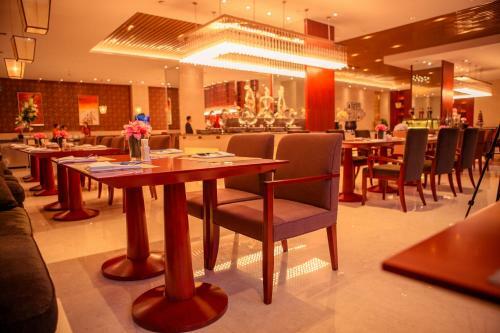 Hotel Ramada Plaza Chibi
