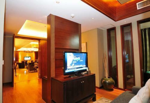 Sanjiang Forest Hot Spring Dumashi Hotel