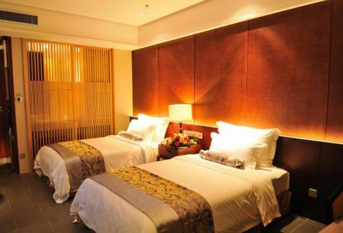 Sanjiang Forest Hot Spring Dumashi Hotel