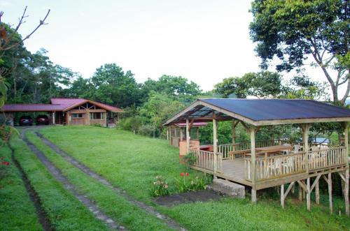 Finca Tres Equis - Farm And Forest