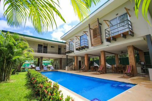 Casa Moderna De Playa Fitos House