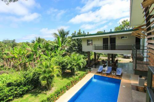 Casa Moderna De Playa Fitos House