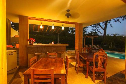 Casa Moderna De Playa Fitos House