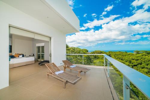 Casa Islana Home
