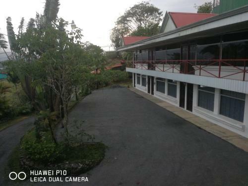 Hotel Mi Linda Tierra