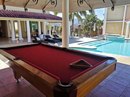 Bed & Breakfast Palacio Lignac - Adults Only
