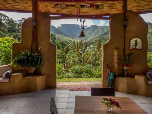 Rio Chirripo Lodge & Retreat