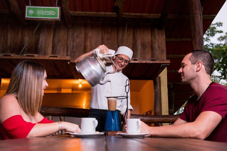 La Tigra Rainforest Lodge