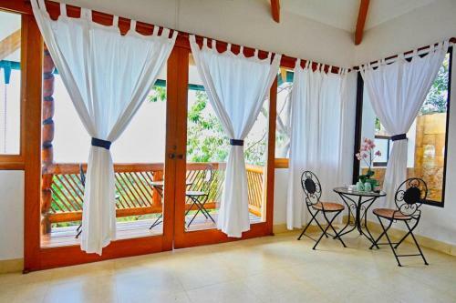 Hotel Rancho Capulin B&B