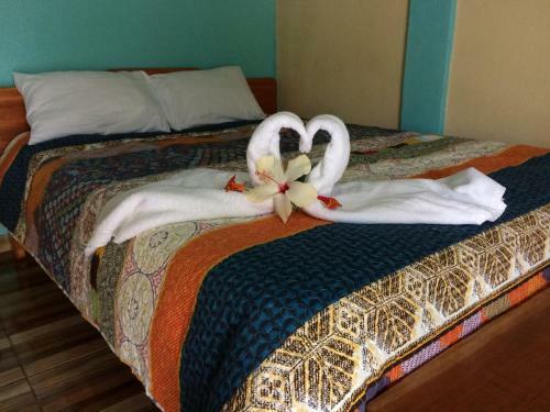 Bed & Breakfast Cabinas Cascada Rio Celeste