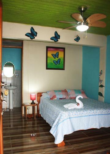 Bed & Breakfast Cabinas Cascada Rio Celeste