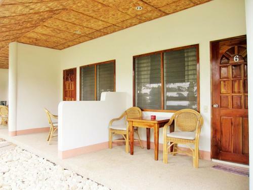 Hotel Quo Vadis Dive Resort