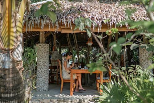 Hotel The Blue Orchid Resort
