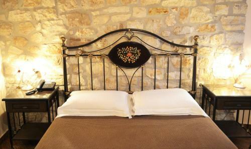 Hostal Hagiati Guesthouse