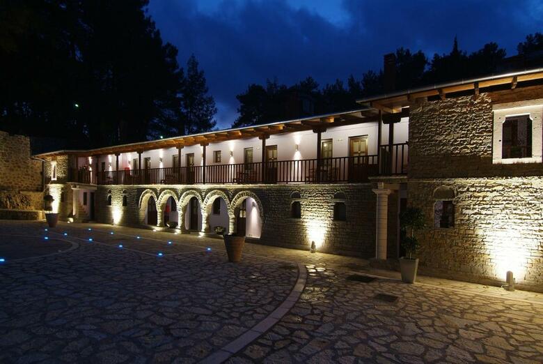 Hotel Frontzou Politia