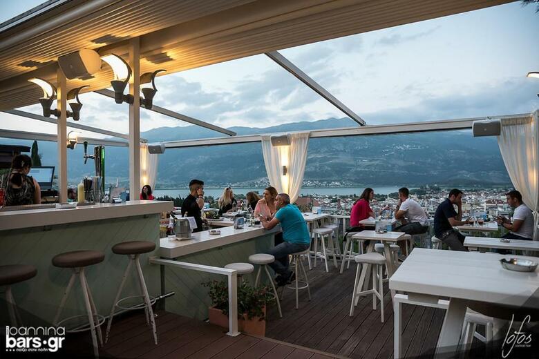 Hotel Frontzou Politia